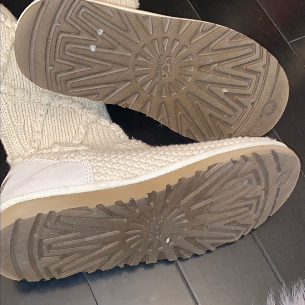 Authentic ugg boots - Picture 3 of 7